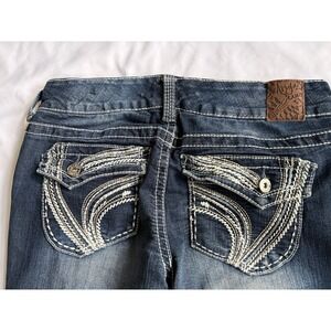 Ariya Jeans Valetta Womens 7/8 Dark Wash Bootcut Embroidered Flap Pocket Denim